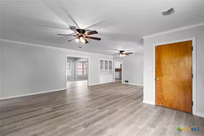 1412 E Leon Street, Gatesville, TX 76528 - Photo 22