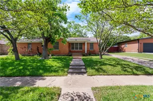 1412 E Leon St, Gatesville, TX 76528 - Photo 30