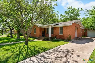 1412 E Leon St, Gatesville, TX 76528 - Photo 32