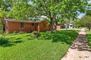 1412 E Leon St, Gatesville, TX 76528 - Photo 30
