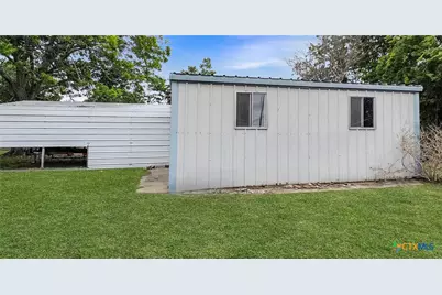 603 E George Street, Port Lavaca, TX 77979 - Photo 16