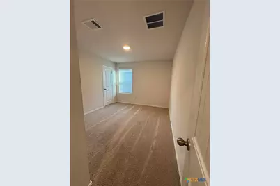 208 Ida Loop, Seguin, TX 78155 - Photo 10
