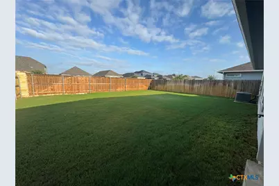 208 Ida Loop, Seguin, TX 78155 - Photo 16