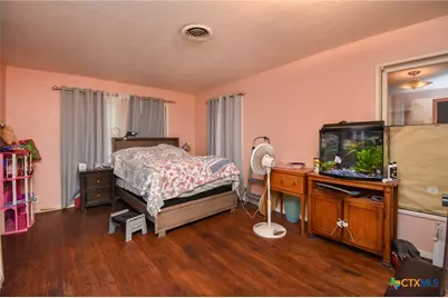 904 Melrose Avenue, Victoria, TX 77901 - Photo 4