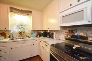 904 Melrose Ave, Victoria, TX 77901 - Photo 12