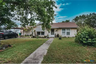 904 Melrose Avenue, Victoria, TX 77901 - Photo 1