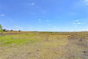 1037 Co Rd 340, Shiner, TX 77984 - Photo 28
