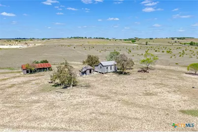 1037 County Road 340, Shiner, TX 77984 - Photo 6