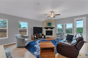1649 Ranch House, New Braunfels, TX 78132 - Photo 6