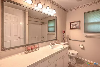 18 S College Avenue, Troy, TX 76579 - Photo 20