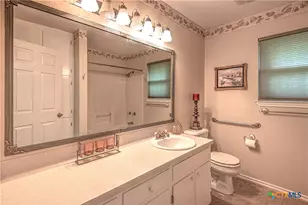 18 S College Ave, Troy, TX 76579 - Photo 20