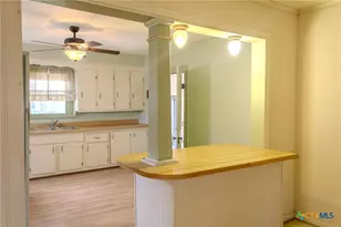 239 W High St, Goliad, TX 77963 - Photo 18