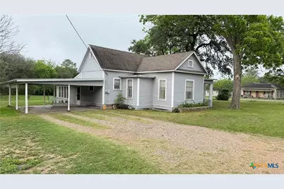 239 W High Street, Goliad, TX 77963 - Photo 8