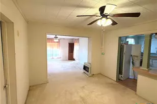 239 W High St, Goliad, TX 77963 - Photo 22