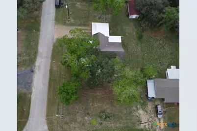 239 W High Street, Goliad, TX 77963 - Photo 14