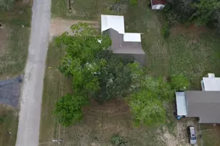 239 W High St, Goliad, TX 77963 - Photo 14