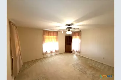 239 W High Street, Goliad, TX 77963 - Photo 16