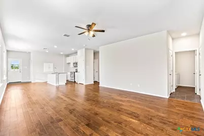 1053 Fisher Way, New Braunfels, TX 78130 - Photo 14