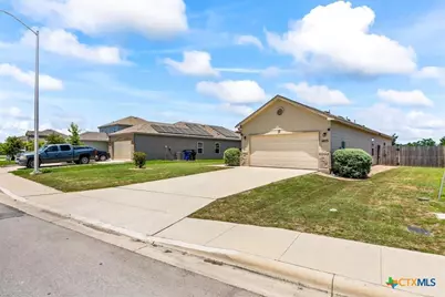 1053 Fisher Way, New Braunfels, TX 78130 - Photo 12