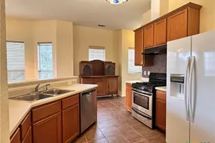 2050 Lisa Ln, San Marcos, TX 78666 - Photo 6