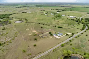 1854 Co Rd 464, Elgin, TX 78621 - Photo 36