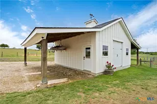 1854 Co Rd 464, Elgin, TX 78621 - Photo 28