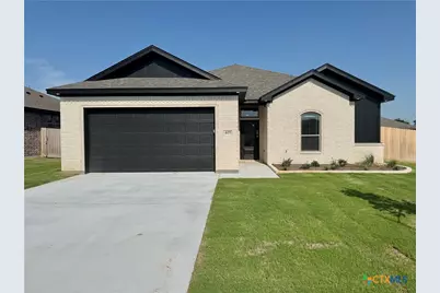 405 Magnolia, Troy, TX 76579 - Photo 2