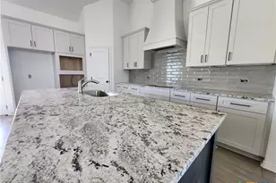 701 Golden Eagle Dr, Salado, TX 76571 - Photo 6