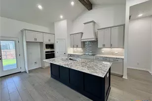 701 Golden Eagle Dr, Salado, TX 76571 - Photo 8