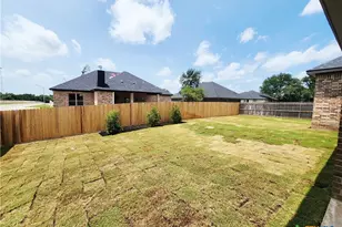 801 Golden Eagle Cv, Salado, TX 76571 - Photo 44