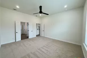 801 Golden Eagle Cv, Salado, TX 76571 - Photo 20