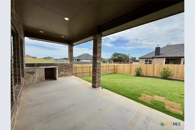 801 Golden Eagle Cove, Salado, TX 76571 - Photo 32