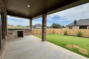 801 Golden Eagle Cv, Salado, TX 76571 - Photo 32