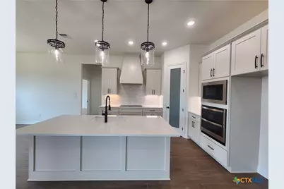 801 Golden Eagle Cove, Salado, TX 76571 - Photo 14
