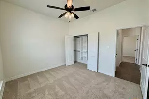 801 Golden Eagle Cv, Salado, TX 76571 - Photo 16