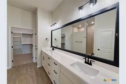 130 Lasso Loop, Lorena, TX 76655 - Photo 24