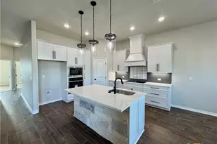 132 Lasso Loop, Lorena, TX 76655 - Photo 6