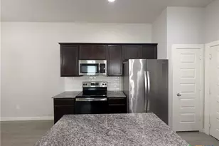 2237 Avery Village, New Braunfels, TX 78130 - Photo 8