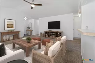 374 Copper Mountain, New Braunfels, TX 78130 - Photo 6