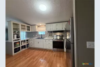 1635 County Road 409, Stockdale, TX 78160 - Photo 6