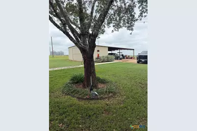 1635 County Road 409, Stockdale, TX 78160 - Photo 2