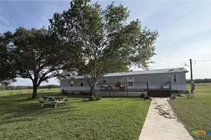1635 County Rd 409, Stockdale, TX 78160 - Photo 28