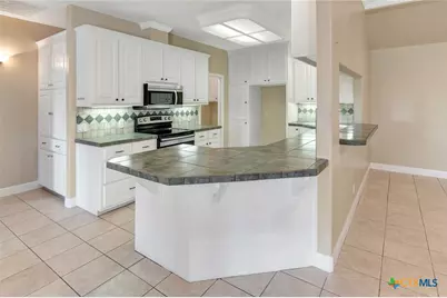 127 Tradewind Drive, Victoria, TX 77904 - Photo 16