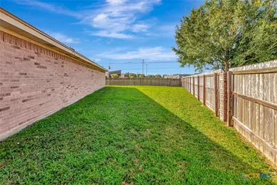 127 Tradewind Drive, Victoria, TX 77904 - Photo 32