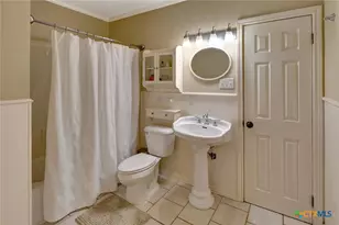 1702 N Vine St, Victoria, TX 77901 - Photo 32