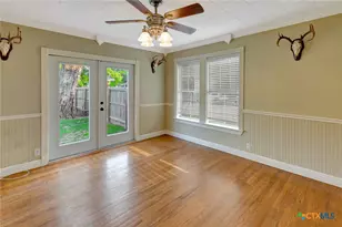 1702 N Vine St, Victoria, TX 77901 - Photo 14
