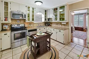 1702 N Vine St, Victoria, TX 77901 - Photo 20