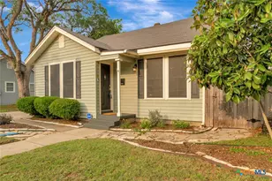 1702 N Vine St, Victoria, TX 77901 - Photo 2