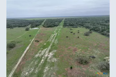 10772 State Highway 111, Edna, TX 77957 - Photo 36