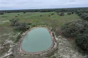 10772 State Hwy 111, Edna, TX 77957 - Photo 26